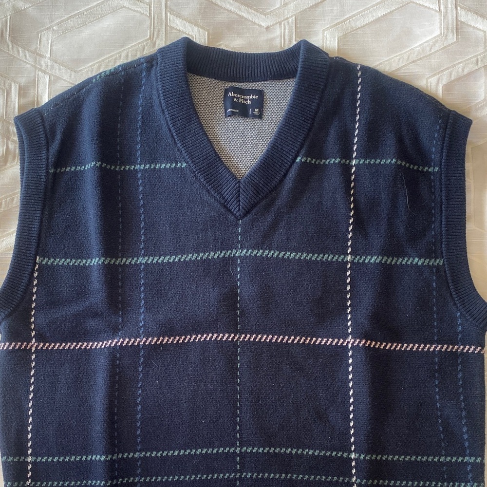 Abercrombie & Fitch Black Sweater Vest with Green Accents